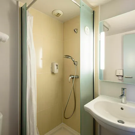 Hotel B&B Hotel Narbonne 2*